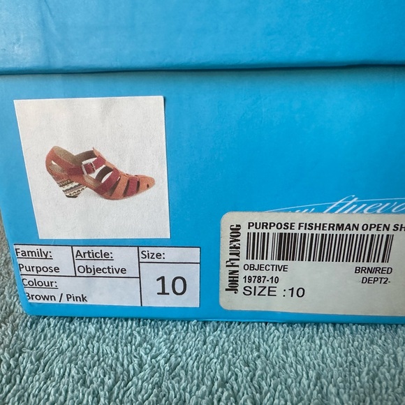 John Fluevog size 10 fisherman open shoe - Picture 5 of 5